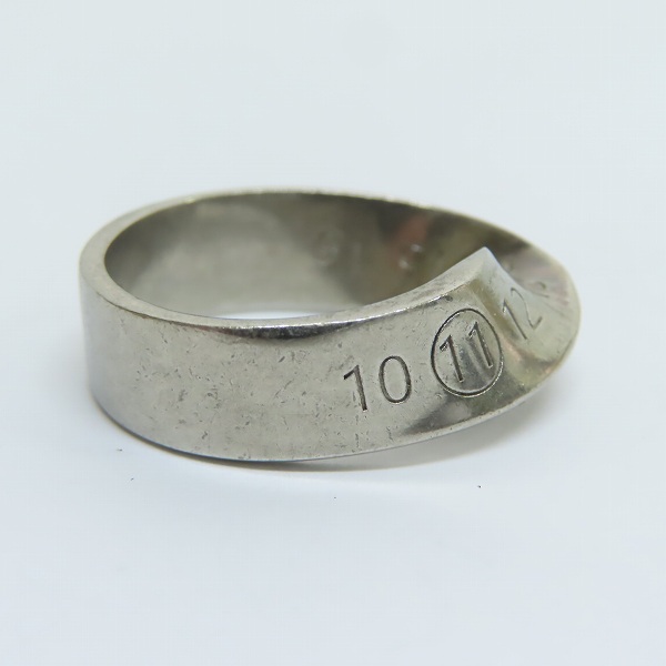 実際に弊社で買取させて頂いたMaison Martin Margiela/メゾンマルタンマルジェラ TWIST RING/ツイストリング ナンバリングロゴ SM1UQ0057/M/21-22号の画像 3枚目