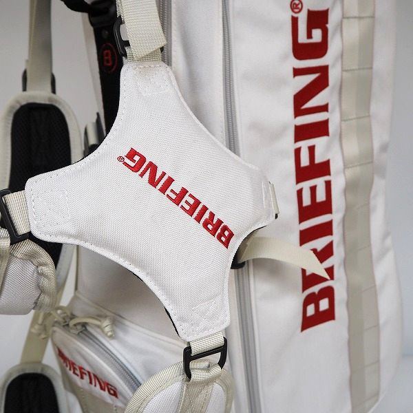 実際に弊社で買取させて頂いたBRIEFING/ブリーフィング BRG213D23 HOLIDAY COLLECTION 9.5型スタンド式5分割キャディバッグ 47インチ対応 ホワイトの画像 6枚目