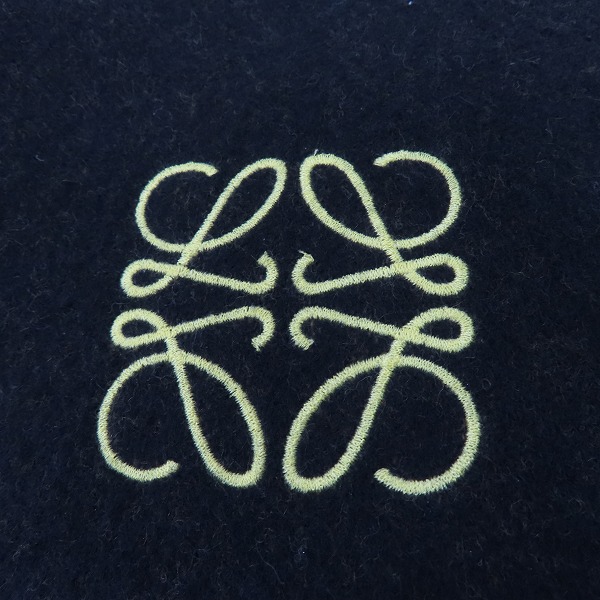 実際に弊社で買取させて頂いたLOEWE/ロエベ アナグラム マフラーの画像 1枚目