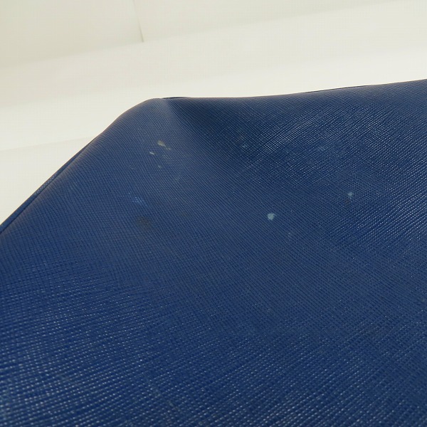 実際に弊社で買取させて頂いた【難有り】PRADA/プラダ サフィアーノ トライアングルロゴ ブリーフケースの画像 8枚目