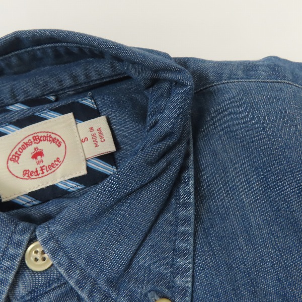 実際に弊社で買取させて頂いたBROOKS BROTHERS/ブルックスブラザーズ ワンポイント刺繡 ボタンダウン デニムシャツ/Sの画像 7枚目