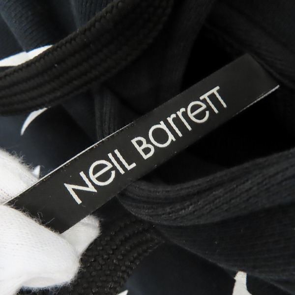 実際に弊社で買取させて頂いたNeil Barrett/ニールバレット 19AW Sweatshirt/ボルトデザイン プルオーバーパーカー PBJS491S M518S/XLの画像 2枚目