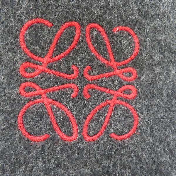 実際に弊社で買取させて頂いた【JPタグ】LOEWE/ロエベ アナグラムロゴ刺繍 カシミア混 ウールマフラーの画像 3枚目