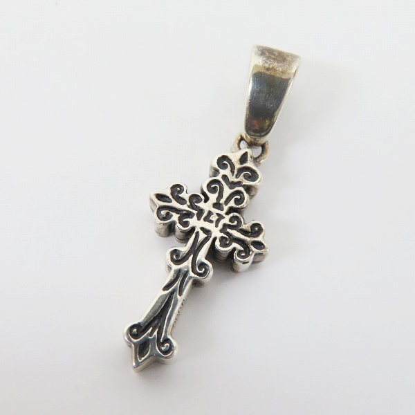 実際に弊社で買取させて頂いた【保証書付き】LEATHERS AND TREASURES/レザーズ＆トレジャーズ NARROW CELTIC CROSS w/RED DIAMOND クロスペンダントトップ の画像 2枚目