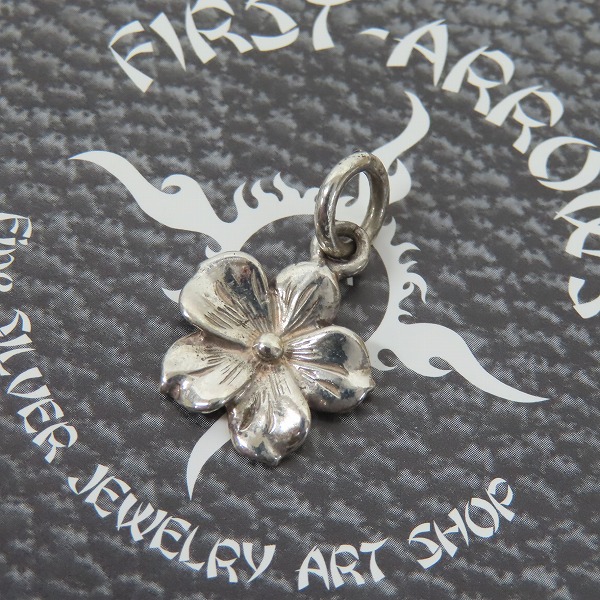 実際に弊社で買取させて頂いた【ワランティ付き】FIRST ARROWS/ファーストアローズ フラワー ペンダントトップ  p-262 Lサイズ