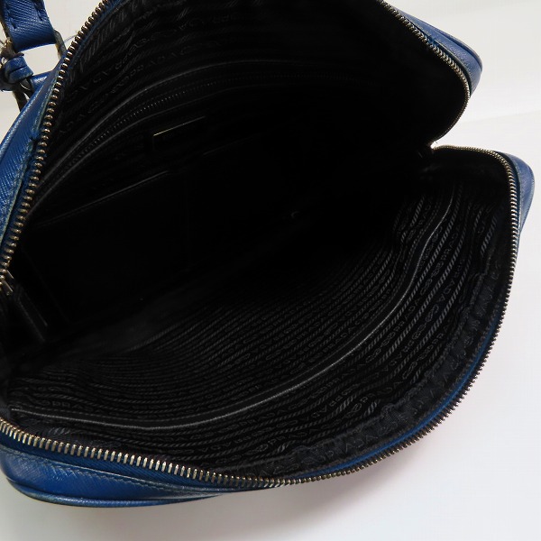 実際に弊社で買取させて頂いた【難有り】PRADA/プラダ サフィアーノ トライアングルロゴ ブリーフケースの画像 4枚目