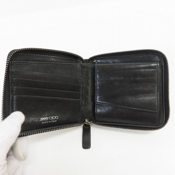 実際に弊社で買取させて頂いたJIMMY CHOO/ジミーチュウ  スタッズ ラウンドジップ 二つ折り 財布/ウォレット ブラックの画像 3枚目