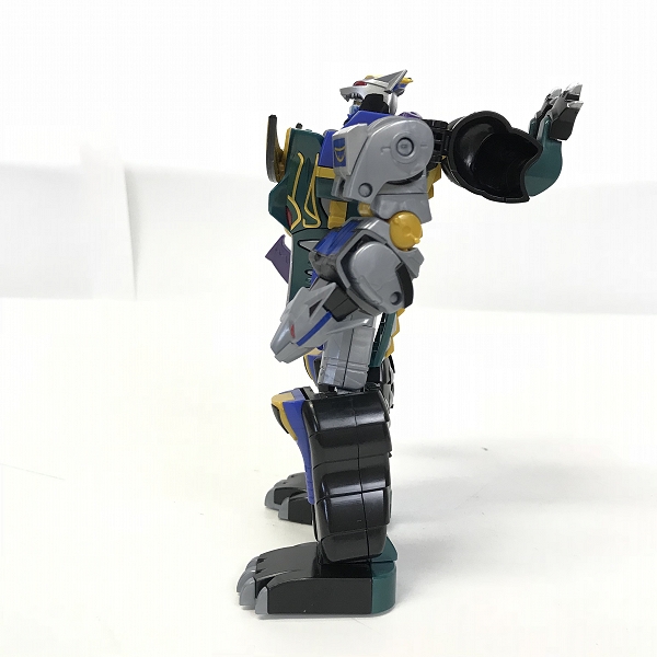 実際に弊社で買取させて頂いた【完成品/ジャンク扱い】バンダイ SMP/SHOKUGAN MODELING PROJECT 百獣合体ガオハンター 百獣戦隊ガオレンジャー プラモデルの画像 2枚目