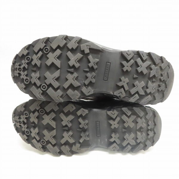 実際に弊社で買取させて頂いたBURBERRY/バーバリー 20SS モノグラムプリント Eキャンバス アーサースニーカー 8021778/40の画像 2枚目