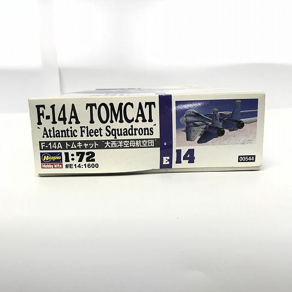 実際に弊社で買取させて頂いた【未組立】ハセガワ 1/72 アメリカ海軍艦上戦闘機 F-14A トムキャット 大西洋空母航空団 プラモデルの画像 4枚目