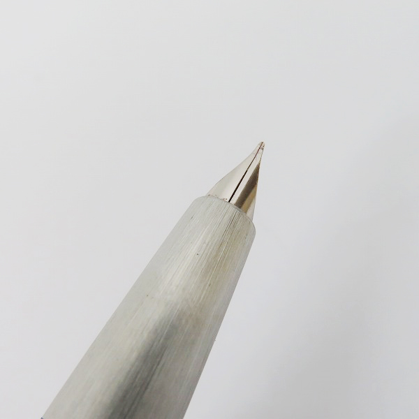 実際に弊社で買取させて頂いたLAMY/ラミー 2000 万年筆の画像 1枚目