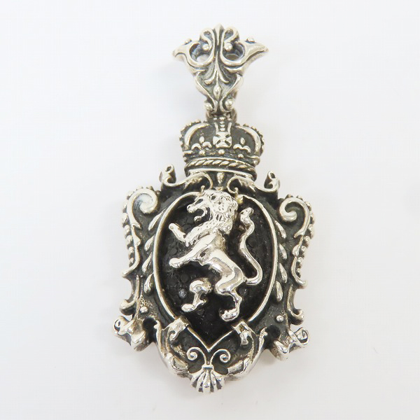 実際に弊社で買取させて頂いたLEATHERS & TREASURES/レザーズアンドトレジャーズ キングクラウンクレストインレイペンダントｗ/ライオンｗ/スティングレイの画像 1枚目
