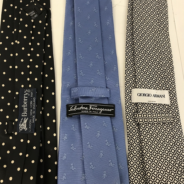実際に弊社で買取させて頂いた【おまとめ品】ジョルジオ・アルマーニ/サルヴァトーレフェラガモ/バーバリー 等 ネクタイ 他の画像 1枚目