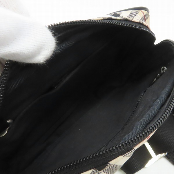 実際に弊社で買取させて頂いたBURBERRY/バーバリー ノバチェック ロゴ金具 ウエストポーチ/ボディバッグの画像 4枚目