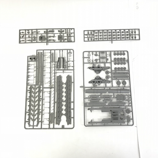 実際に弊社で買取させて頂いた【未組立】Hasegawa/ハセガワ 1/72 ドイツ600mm/カール＆４号特殊弾薬運搬車 MB33の画像 2枚目