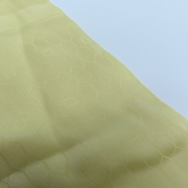 実際に弊社で買取させて頂いたChristian Dior/クリスチャンディオール ロゴ総柄 スカーフの画像 2枚目