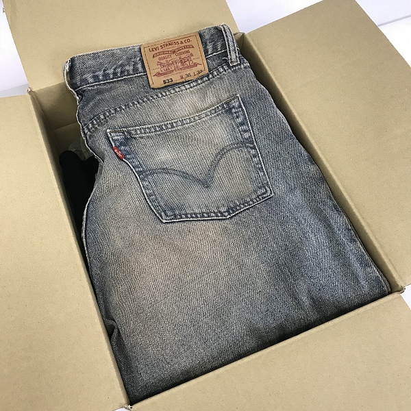 実際に弊社で買取させて頂いた【おまとめ品】トゥモローランド/リーバイス/ニューエラ 等 長袖Tシャツ/デニムパンツ/ジャケット 他