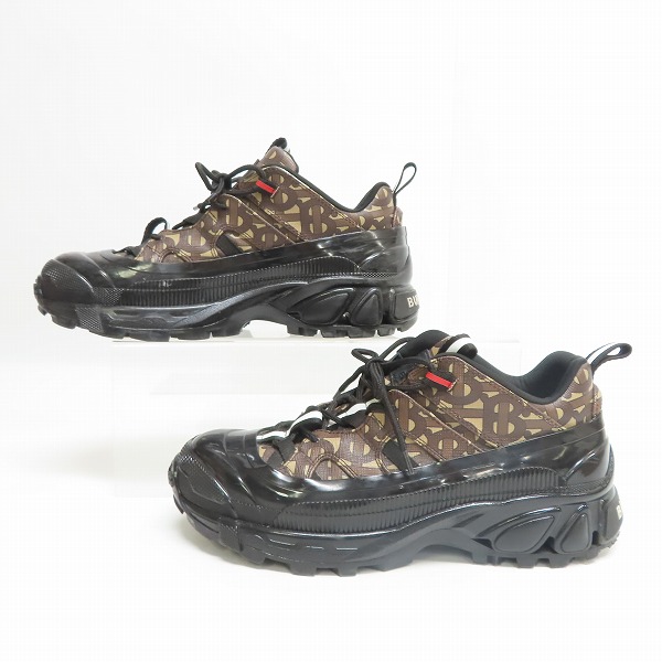 実際に弊社で買取させて頂いたBURBERRY/バーバリー 20SS モノグラムプリント Eキャンバス アーサースニーカー 8021778/40の画像 3枚目