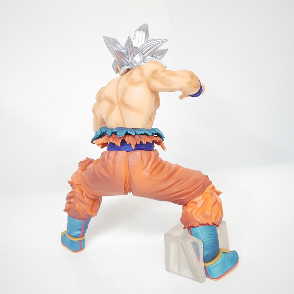 実際に弊社で買取させて頂いた一番くじ ドラゴンボール ULTIMATE VARIATION A賞 ぼくらの悟空NO.1 超サイヤ人孫悟空/B賞 身勝手の極意 フィギュア 2点セットの画像 5枚目