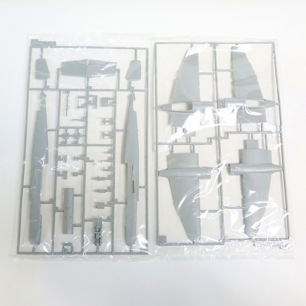 実際に弊社で買取させて頂いた【未組立】DRAGON/ドラゴン 1:72 HEINKEL He219A5/R4 ハインケル ドイツ空軍 戦闘機 プラモデルの画像 3枚目