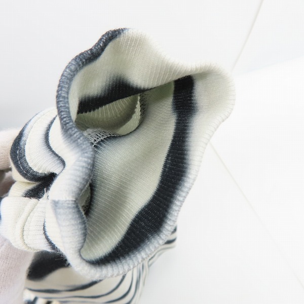 実際に弊社で買取させて頂いたdries van noten × len lye/ドリスヴァンノッテン × レンライ 総柄 ジップアップパーカー Mの画像 6枚目