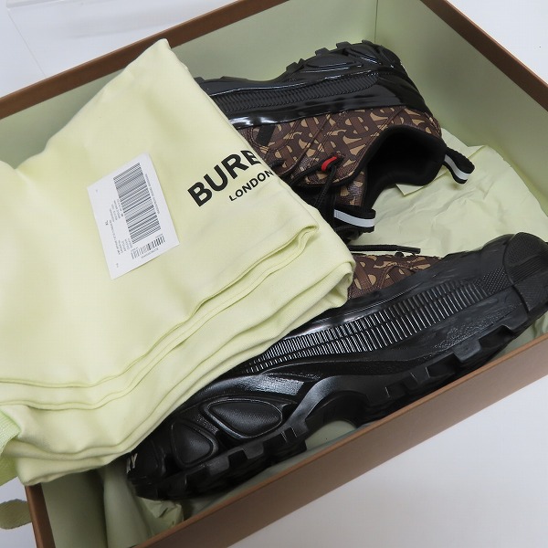 実際に弊社で買取させて頂いたBURBERRY/バーバリー 20SS モノグラムプリント Eキャンバス アーサースニーカー 8021778/40の画像 8枚目