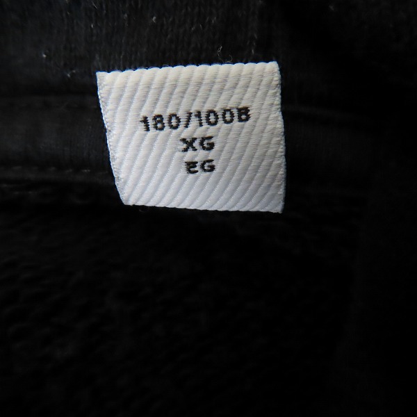 実際に弊社で買取させて頂いたBURBERRY/バーバリー 21AW アームロゴ刺繍 スウェットプルオーバーパーカー 8042699/XLの画像 4枚目