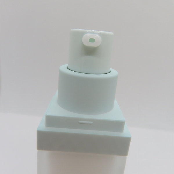 実際に弊社で買取させて頂いた【テスター/未使用】GIVENCHY/ジバンシィ スキン リソース セラム 30mlの画像 4枚目