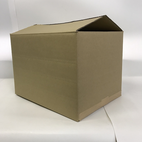 実際に弊社で買取させて頂いた【おまとめ品】トゥモローランド/リーバイス/ニューエラ 等 長袖Tシャツ/デニムパンツ/ジャケット 他の画像 6枚目