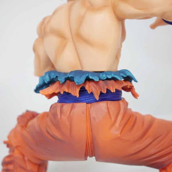 実際に弊社で買取させて頂いた一番くじ ドラゴンボール ULTIMATE VARIATION A賞 ぼくらの悟空NO.1 超サイヤ人孫悟空/B賞 身勝手の極意 フィギュア 2点セットの画像 6枚目