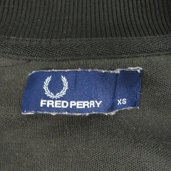 実際に弊社で買取させて頂いたFRED PERRY/フレッドペリー トラックジャケット/ジャージ ブラック J5327/XSの画像 2枚目