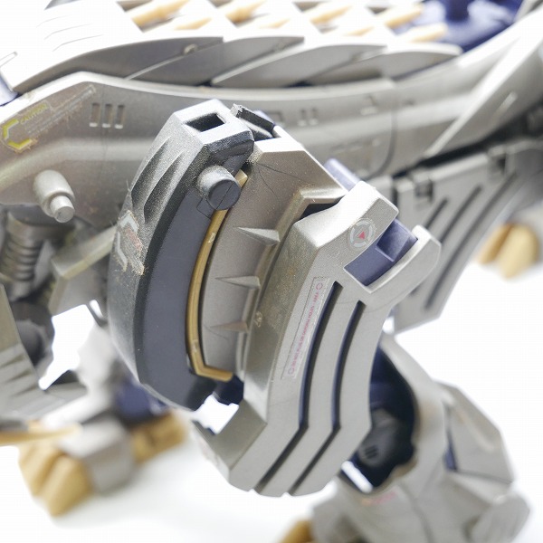 実際に弊社で買取させて頂いた【完成品/ジャンク】トミー ZOIDS/ゾイド ジェネシス 1/72 ブラストルタイガー/プラモデルの画像 8枚目
