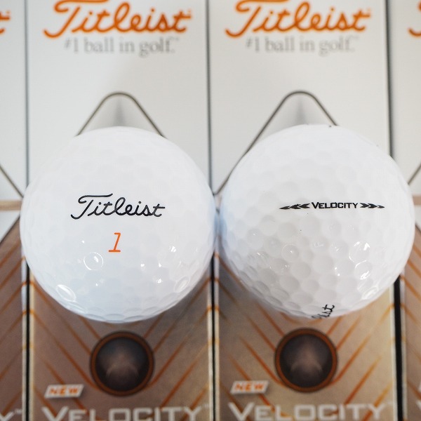 実際に弊社で買取させて頂いた【未使用】Titleist/タイトリスト VELOCITY ゴルフボール ホワイト 1ダースの画像 1枚目