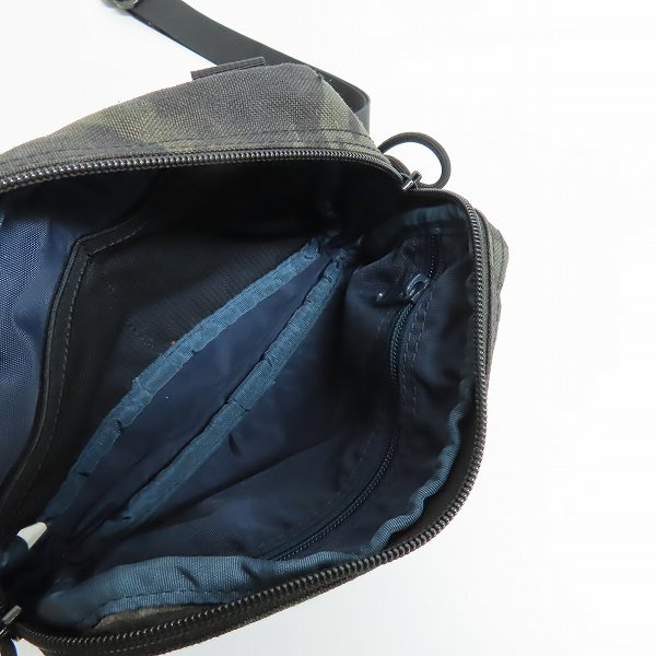 実際に弊社で買取させて頂いたBRIEFING/ブリーフィング アスタリフトメン コラボ 限定 ショルダーポーチの画像 4枚目