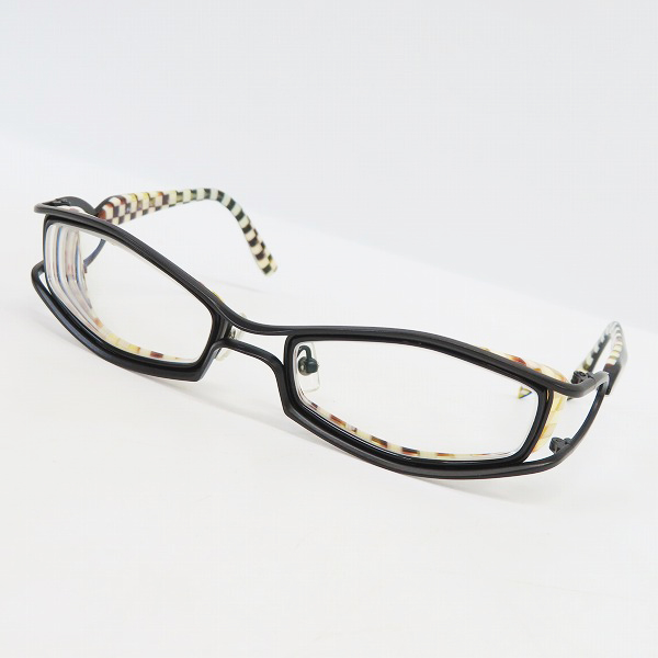 実際に弊社で買取させて頂いたless than human/レスザンヒューマン メガネフレーム Ota4