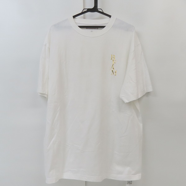 実際に弊社で買取させて頂いたatmos×Mr.Brothers/アトモス×ミスターブラザーズ BFAM ホワイト Tシャツ HENI-P-002/XLの画像 1枚目