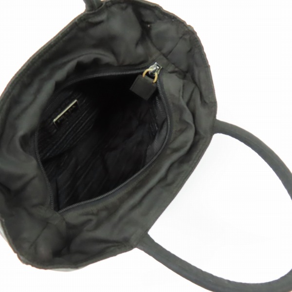 実際に弊社で買取させて頂いた【難有り】PRADA/プラダ 三角 ロゴプレート ナイロン ハンドバッグの画像 3枚目