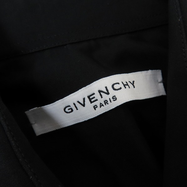 実際に弊社で買取させて頂いた【JPタグ】GIVENCHY/ジバンシー 15AW スタッズ付きスリムフィットドレスシャツ 15F 6200 300/38の画像 2枚目