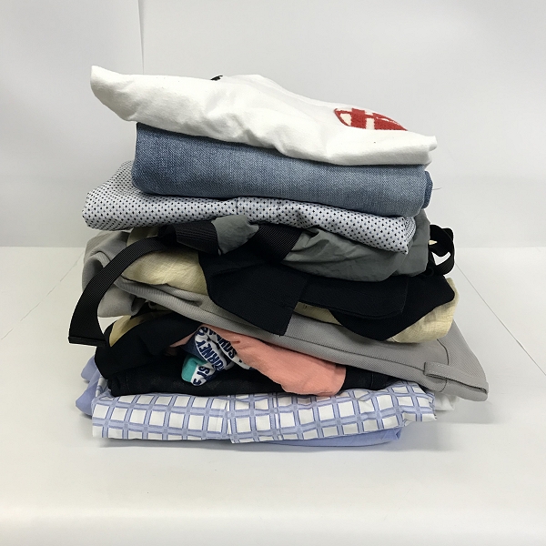 実際に弊社で買取させて頂いた【おまとめ品】リーバイス/ビームス/ハイドロゲン 他 Tシャツ/シャツ/ダメージ加工デニムパンツ 等の画像 6枚目