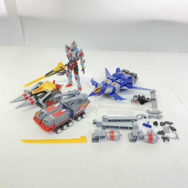 実際に弊社で買取させて頂いた【完成品/ジャンク扱い】BANDAI/バンダイ スーパーミニプラ SSSS.GRIDMAN グリッドマン/プラモデル/食玩