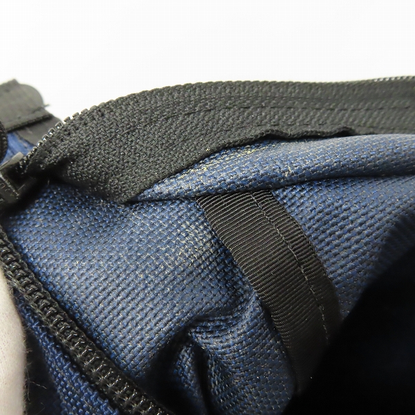 実際に弊社で買取させて頂いたBRIEFING/ブリーフィング  DAY TRIPPER S/デイ トリッパー S ショルダーバッグ BRF105219-074の画像 6枚目
