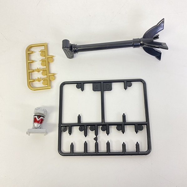 実際に弊社で買取させて頂いた【完成品/ジャンク扱い】BANDAI/バンダイ スーパーミニプラ ドラゴンシーザー ジュウレンジャー/戦隊シリーズ/プラモデルの画像 5枚目