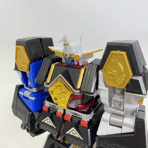 実際に弊社で買取させて頂いた【完成品/ジャンク扱い】BANDAI/バンダイ スーパーミニプラ 忍者合体 無敵将軍 カクレンジャー/戦隊シリーズ/プラモデル/食玩の画像 1枚目