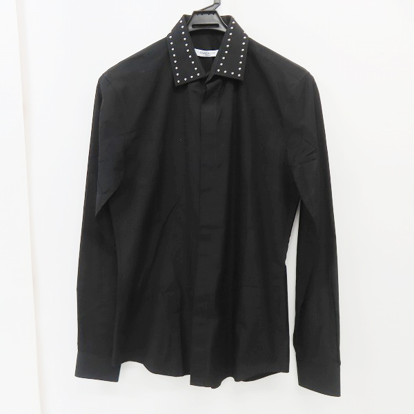 実際に弊社で買取させて頂いた【JPタグ】GIVENCHY/ジバンシー 15AW スタッズ付きスリムフィットドレスシャツ 15F 6200 300/38