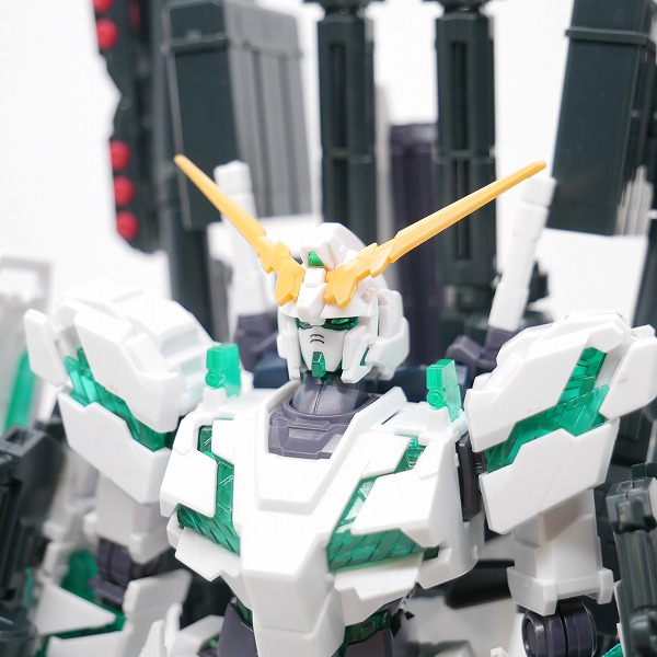 実際に弊社で買取させて頂いた【完成品/ジャンク扱い】バンダイ HG 1/144 フルアーマー・ユニコーンガンダム（デストロイモード）/UC/ガンプラの画像 1枚目