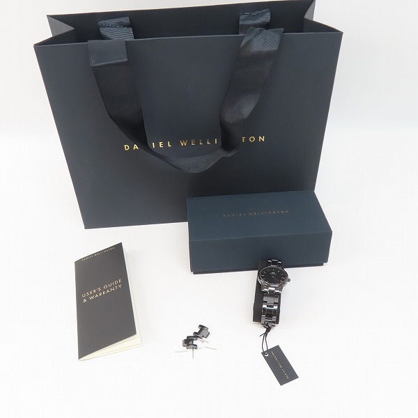 実際に弊社で買取させて頂いた【未使用】Daniel Wellington/ダニエルウェリントン Iconic Link Ceramic 28mm 腕時計 DW00100415の画像 7枚目