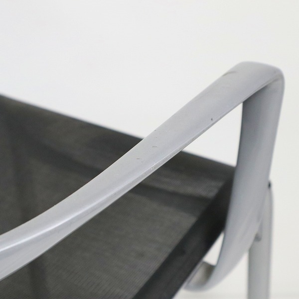 実際に弊社で買取させて頂いた★ Cassina/カッシーナ Alias/アリアス ハイフレーム アームレスチェア アームチェア 椅子 2点セットの画像 6枚目