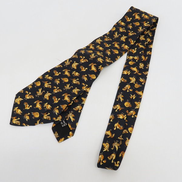 実際に弊社で買取させて頂いたBurberrys/バーバリーズ YSL/イブサンローラン Salvatore Ferragamo/フェラガモ他 ネクタイ 4点セットの画像 1枚目