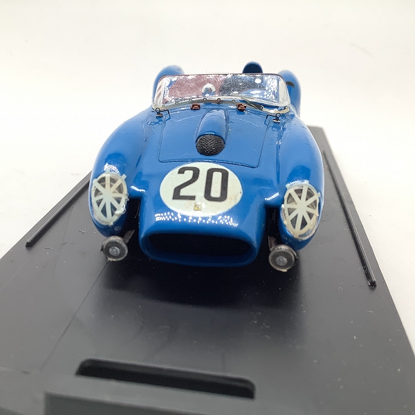 実際に弊社で買取させて頂いたBANG/バン FERRARI 250 TR LE MAN 58 ミニカー BLUE 1/43の画像 3枚目