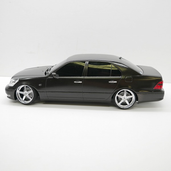 実際に弊社で買取させて頂いた【完成品/ジャンク扱い】メーカー不明 TOYOTA/トヨタ CELSIOR/セルシオ プラモデルの画像 2枚目